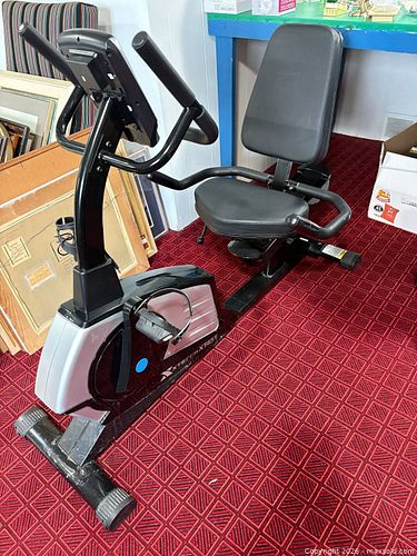 XTERRA XT451 Recumbent Exercise Bike, Black/Silver (1 of 6)