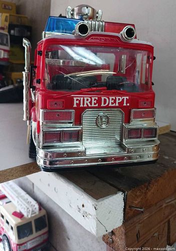 Lot #9 (1 of 4)