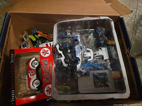 Lot #402 (1 of 5)