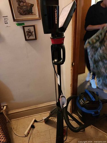 Husky LED Tripod Work Light & Mastervac 4HP Wet/Dry Vacuum (1 of 6)