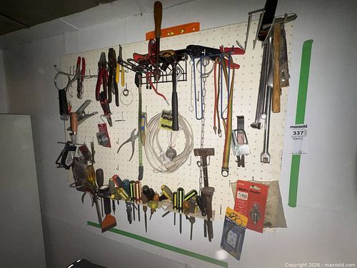 Lot of 30+ Assorted Hand Tools with Pegboard accessories (1 of 6)