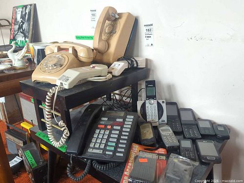 Mixed Lot of Phones: Rotary, Corded, Cordless, Mobile (1 of 12)