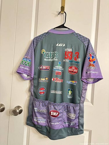 Lot #20 (1 of 6)