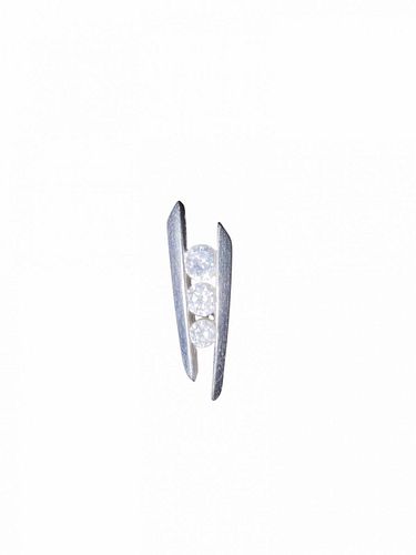 10k White Gold Diamond Pendant (1 of 8)