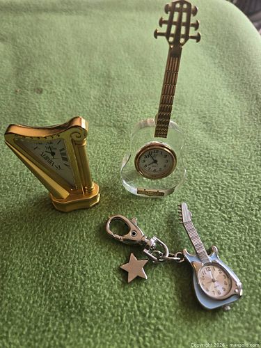 3 mini clocks (1 of 7)