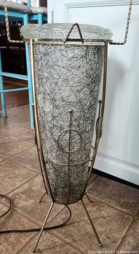 Lot #30 (1 of 6)