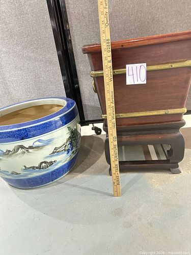 Lot #410 (1 of 6)