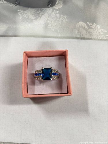 Silver stamped Cocktail Statement Ring with Blue Center Stone (1 of 3)