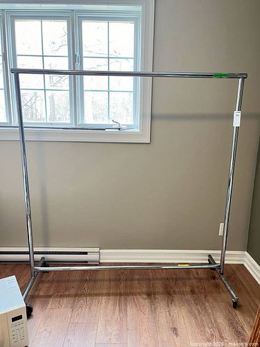 Chrome Plated Metal Garment Rack with Casters B (1 of 6)