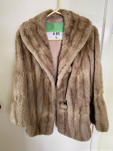 1950's/60's 'Vard & Vince' Dublin Fur Coat with Grey Satin Lining (1 of 20)