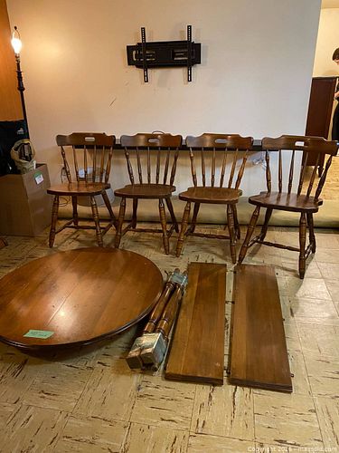 Vintage Colonial-Style Table with Leaves & Spindle Back Chairs (1 of 23)