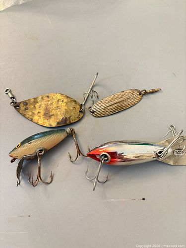 Lot #84 (1 of 4)