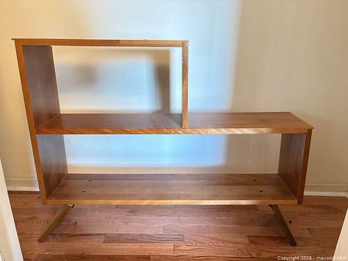 Lot #325 (1 of 6)