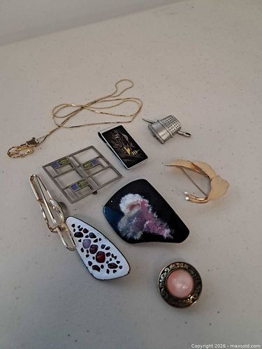 Lot #22 (1 of 4)