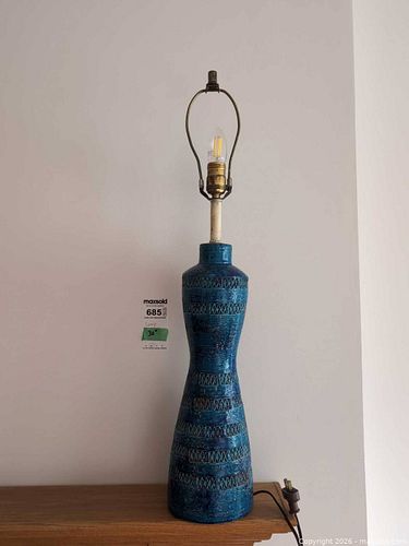 Lot #685 (1 of 9)