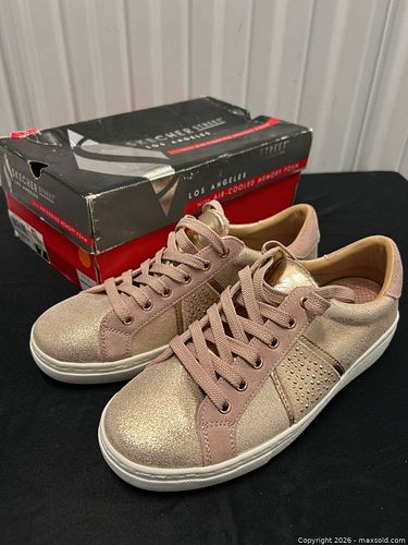Lot #49 (1 of 11)