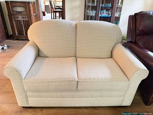 Lot #111 (1 of 7)