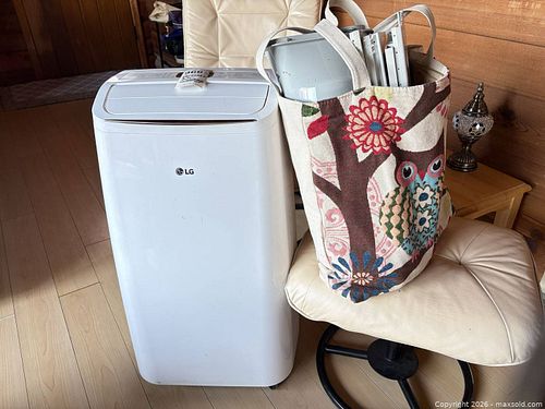 LG Portable Air Conditioner LP1018WNR 10,000 BTU  (1 of 8)