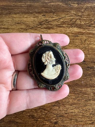 Vintage Cameo with Ornate Frame - Pendant or Brooch Multi-Use Jewelry  (1 of 8)