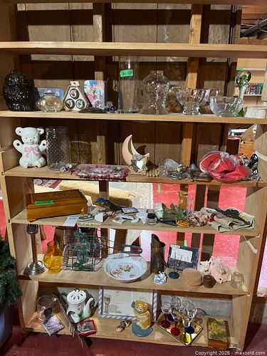 Eclectic Lot of Decorative Glassware, Ceramics, and Miscellaneous Accessories (1 of 16)