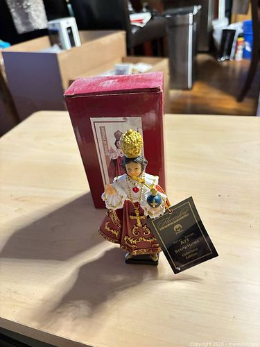 Lot #15 (1 of 6)