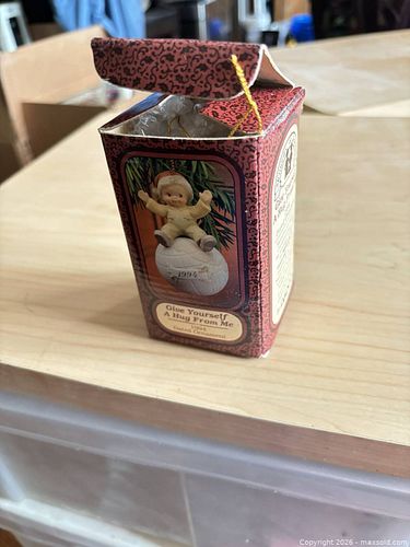 Lot #22 (1 of 8)