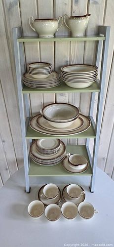Lot #95 (1 of 13)