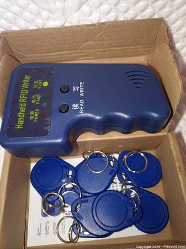New Generic Handheld RFID Writer 125 kHz (EM4100) (1 of 5)
