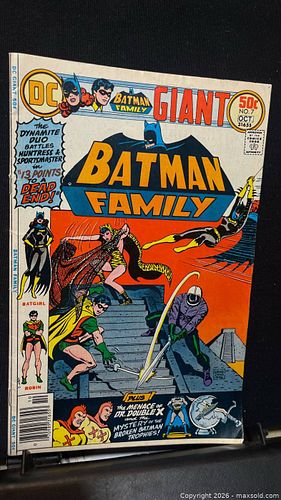 Collectible DC Batman Comic Book Family #7 (1 of 2)