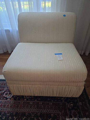 Lot #9 (1 of 5)