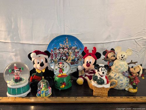 Disney Holiday Collectible Lot: Mickey, Minnie, Pluto & Snow Globes (1 of 34)