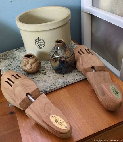 Medicine Hat Crock,Johnston & Murphy Men's Cedar Shoe Trees, 2 small pottery vases (1 of 8)