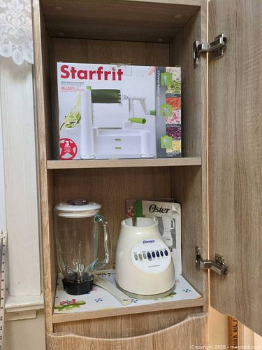 Oster 10-Speed Blender with Starfrit Spiralizer/Slicer Set (1 of 4)