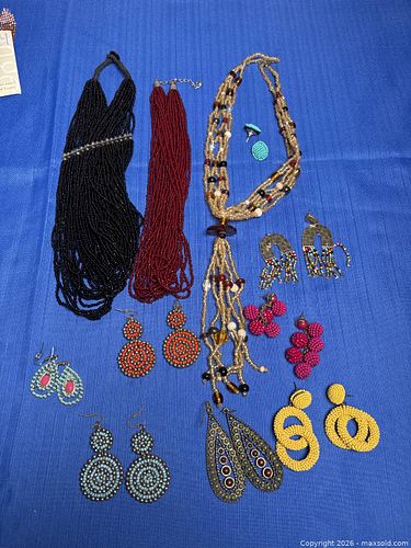 Lot #19 (1 of 6)