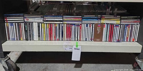 Lot #5044 (1 of 8)