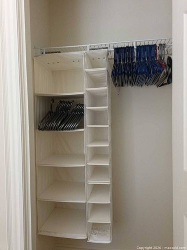 Closet Organization B (1 of 10)