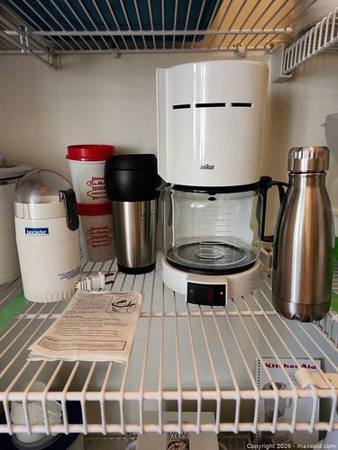 Coffee Maker, Grinder, Cups. B (1 of 10)