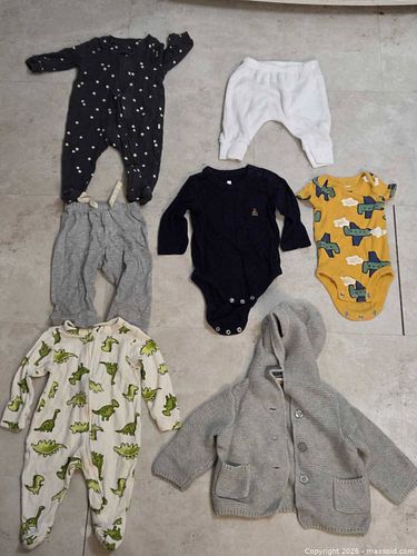 Baby Clothing Lot 0-3M Old Navy, 8+ Pieces (1 of 5)