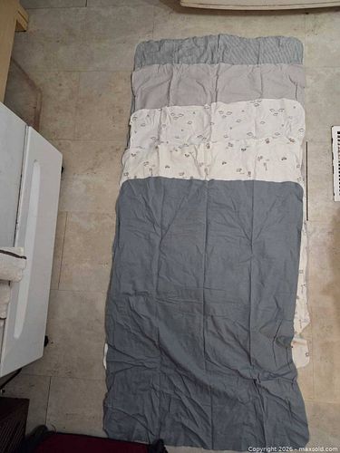 Lot of 8 Baby Blankets/Quilts - Mixed Colors & Prints (1 of 4)