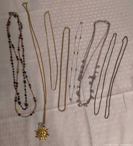 Necklaces/Chains A (1 of 17)