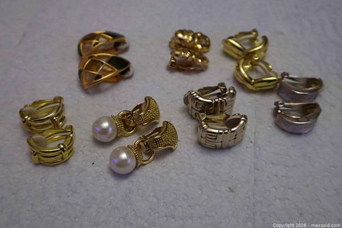 7 Sets of Earrings.  (1 of 6)