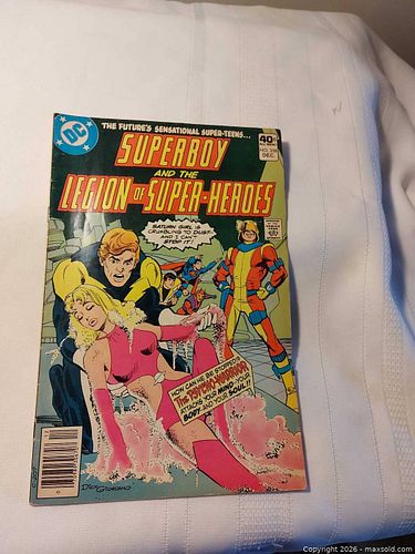 Superboy comic book  (1 of 8)