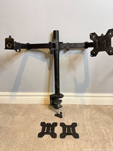 Lot #38 (1 of 7)