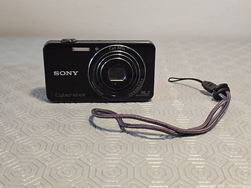 Sony Cyber-shot DSC-WX50 16.2MP Digital Camera Black - Carl Zeiss Lens Digicam (1 of 12)