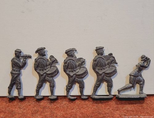 Antique Cast Pewter Led Toy Soldiers (1 of 5)