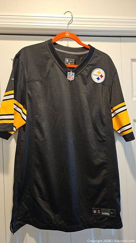 Lot #100 (1 of 4)