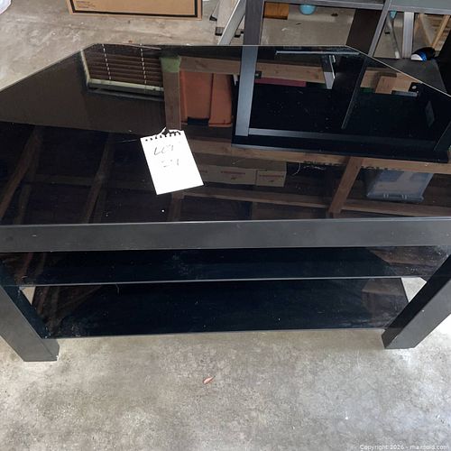 Lot #22 (1 of 7)