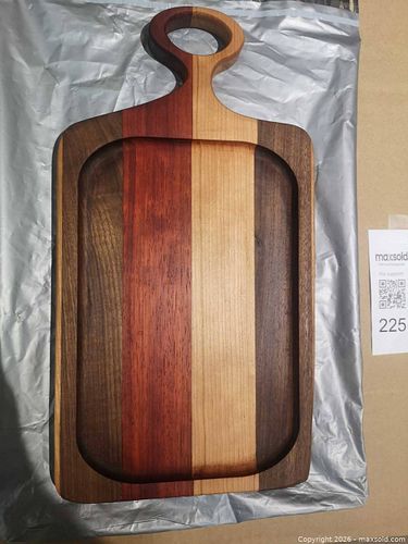 Lot #225 (1 of 7)