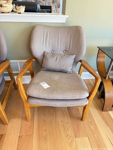 Chair B (1 of 9)