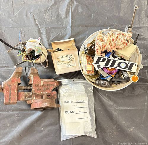 Lot #98 (1 of 7)